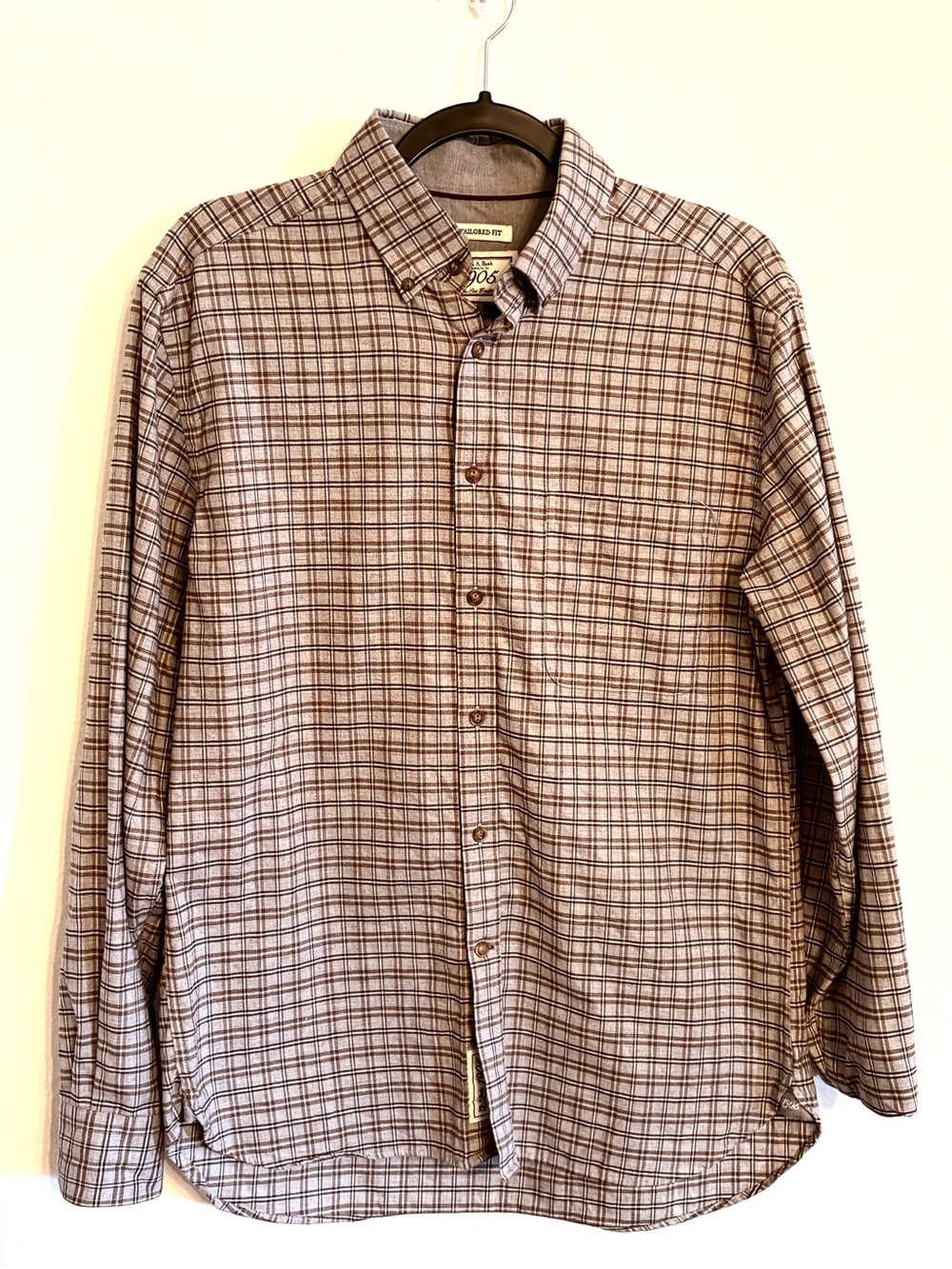 JoS. A. Bank 1905 Men’s M Tailored Fit Plaid Button Down Shirt